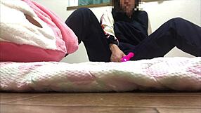 jerk off with me and cum inside