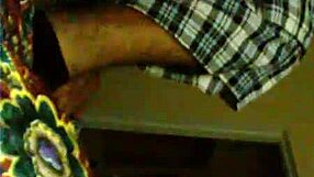 escort shows ass 😊