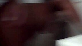 Chilling in the bathroom with my partner for a casual session