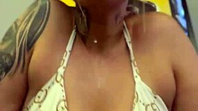 Farting and pussy juice: A steamy workout session