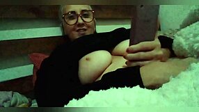 Blonde Milf Enjoys Anal Porn While Cumming on Her Pussy