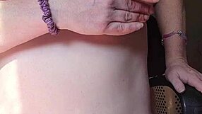 I love lickin my big tits and pussy