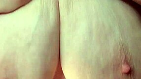 I love lickin my big tits and pussy