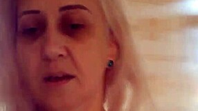 Gostosa Demais Masturbating With Saggy Tits And Pussy