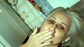 Gostosa Demais Masturbating With Saggy Tits And Pussy