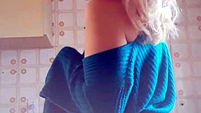 Gostosa Demais Masturbating With Saggy Tits And Pussy