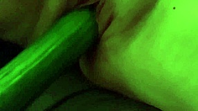 मैं जागी तो देखा कि मेरी वेट पसी में ककंबर स्टफ्ड था, क्या शॉक!