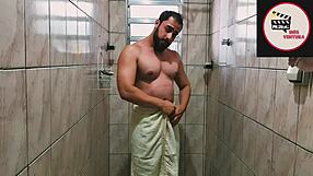 leo skol em minha punheta b�sica, fazendo eu gozar com esse pauz�o