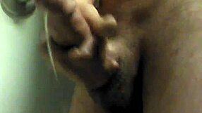 अरे स्टड, मेरी घरेलू गे मुठ मारने की वीडियो देखना चाहते हो?