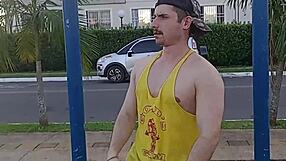 Stayed a little to treat myself a nice big cock and athletic body after a rigorous workout