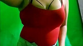 Amateur MILF with Big Natural Tits Gets Fucked