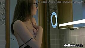 Sultry teen 18+ie stretches narrow twat and gets deflorated