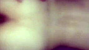 Hot Esposa Bent Over for Amateur Doggystyle Action