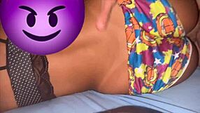 Enteada Finge Que Não Ver O Padrasto Metendo De Ladinho!