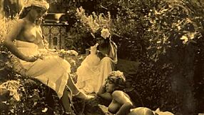 Vintage steampunk style got you curious? Tell me what you think about this retro look!