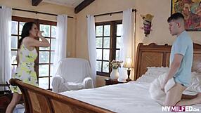 Reagan Foxx handles massive loads in intense action