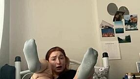 Young amateur carnal explore with dildo