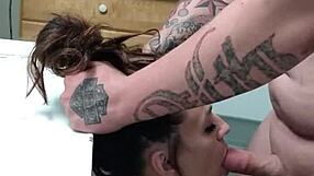 best face and anal performance with the canadian brunette