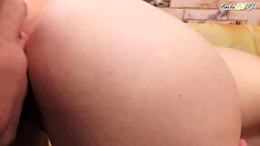 Amateur teen gets pussy licked by guy to orgasm for HR job