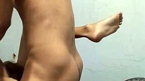 पब्लिक ग्लोरीहोल में बड़ा काला लंड चूसना कैसा रहेगा?