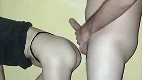 लैटिना एमेच्योर मॉन्स्टर लंड अंदर चाहती है