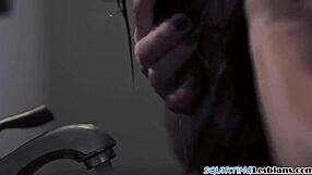 this dyke gets her pussy licked until she squirts in a super close-up, it's wild