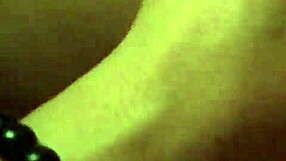 LISA SHOWS OFF HER BIG ASS