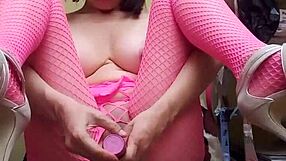 Cumming for my fans – A dirty old woman