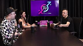 What's in the dogging kit but the condom!