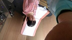 Scarlett Johnson's Big Tits In Medical Consultation!