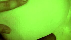 हॉट गर्लफ्रेंड, क्या कैमरे पर चोद सकता हूँ?