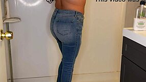 i'm wetting my jeans in the shower for pee pants 10