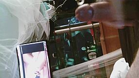 Why settle for solo when wanking can be this hot?