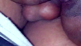 ओह वाह, उसे गांड में गहरा पसंद है, है ना? 😜