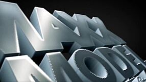 लिविंग रूम में मॉन्स्टर लंड के साथ मस्ती - हेल yeah!