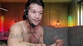 Colombian Gay Endures Pain in Bareback Assfucking to Please Mexican Chacal