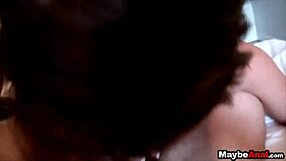 एमेच्योर ब्रुनेट एवलिन लेसी की पहली बार पब्लिक पीओवी में गांड मरवाने की कोशिश