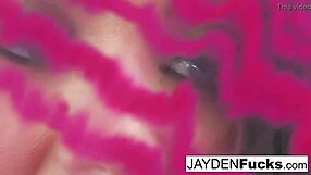 Jayden Jaymes plays with her amazing pussy!