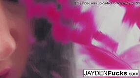 Jayden Jaymes plays with her amazing pussy!