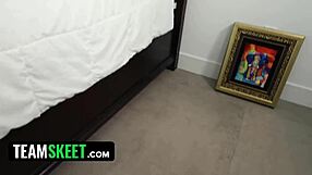 [Hot family relations] Dressed and thin young and beautiful stepsister gets seduced by stepbrother on vacation