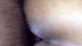 Star Squirts Wet in the Hood