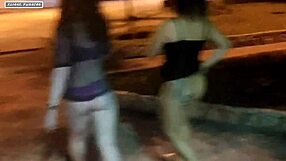 realizei fetiche sexo na praça com amigos
