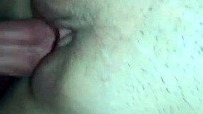 Creampie in girlfriend's pussy close up