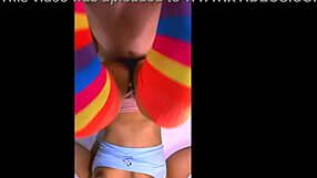 Tight friend brings paradise feelings