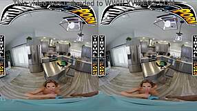 Virtual Porn - Big Tits Milf Richelle Ryan Stars in VR Scene