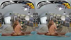 Virtual Porn - Big Tits Milf Richelle Ryan Stars in VR Scene
