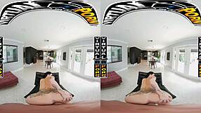 Detailed doggy style scenes in VR with Reyna Delacruz and Bailey Base