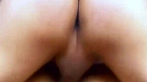 la hijastra y su amiga prometieron no parar hasta el climax, ansiosas por prolongar el placer 😏