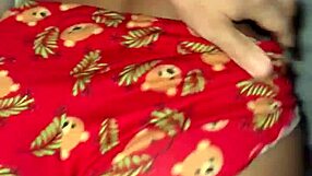 यो, मेरी बीवी अपने प्रेमी से हॉट क्रिमपाई ले रही है