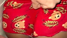 यो, मेरी बीवी अपने प्रेमी से हॉट क्रिमपाई ले रही है